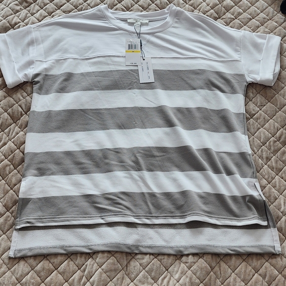 Cable & Gauge Tops - Cable & Gauge Short Sleeve Tee in White and Gray Stripes